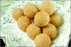 E11 Chifteluțe cu susan