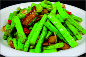 E12 Porc cu fasole verde