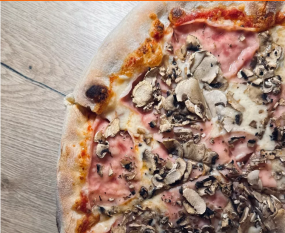 13. Pizza Prosciutto funghi