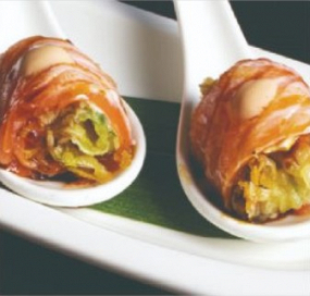 24. SALMONE FLOWER ROLL