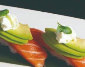 93. NIGIRI SALMONE GELSOMINO