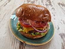 Smash Cheese § Bacon Marha Burger