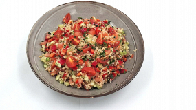 Bulgur salata sa sezonskim povrćem