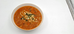 Varivo od leće i korijenastog povrća