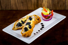 Aszalt szilvával töltött szelet