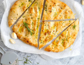 Pizza chlieb s dressingom