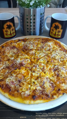 Emír Húsimádó pizza