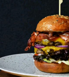 7. Daddy's Burger  (1,3,7,10,11)