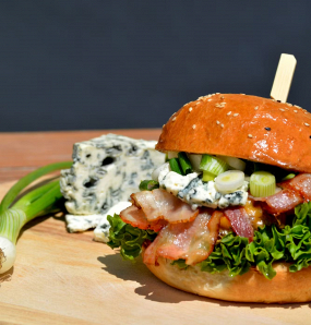 11. Bluecheese burger  (1,3,7,11)