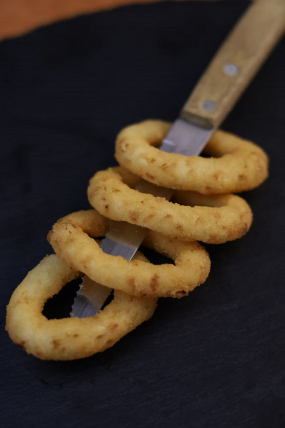 5. Cibuľové krúžky  (1,3)