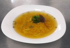 Erőleves csigatésztával