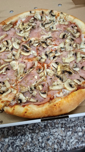 Pizza Prosciutto e funghi