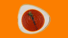 Rote Linsensuppe mit Curry und Paprika