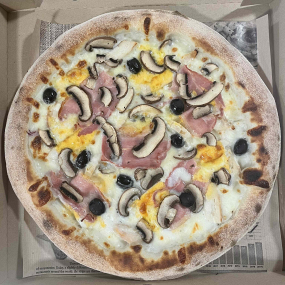 Chicken Prime pizza