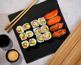 Boite SHAKÉ (tout saumon) - 16 pièces