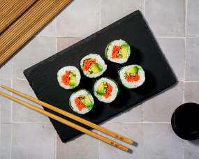 Spring veggy carotte/avocat/concombre/menthe (6 pièces)