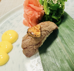 Nigiri Aburi beef 1ks