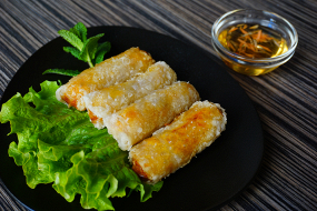 En4.  Nem crevettes avec poulet