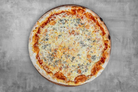 Quattro formaggi pizza -- 4 druhy sýru (A: 1,7 )