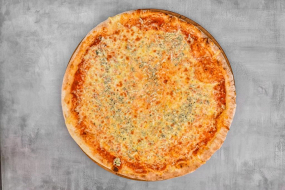 Quattro formaggi pizza -- 4 druhy sýru (A: 1,7 )