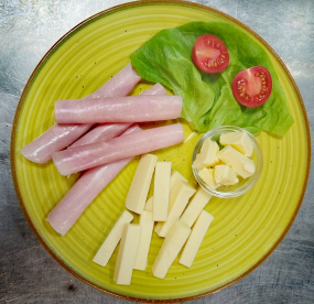 MIC DEJUN: unt, șuncă, caș