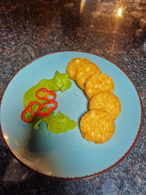 RONDELE DE CARTOFI CU CEAPĂ