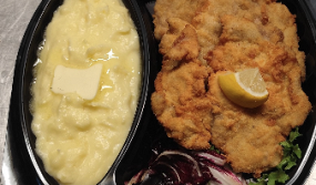 Vepřové řízečky z panenky s bramborovou kaší