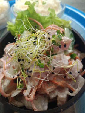 Thon cru au lait de coco