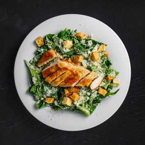 Caesar salát s kuřecím masem