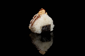 158.ONIGIRI SALMONE COTTO