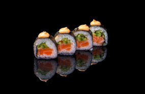 138-FUTOMAKI SALMONE