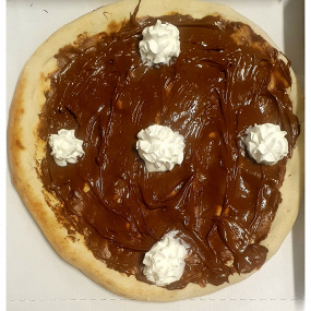 PIZZA ALLA NUTELLA E PANNA