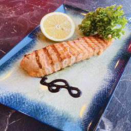 PESTE SI FRUCTE DE MARE