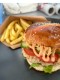 Hamburger Pui și 100g Cartofi Prăjiți (din partea casei)