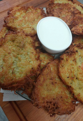 Placki ziemniaczane ze śmietaną 3szt.