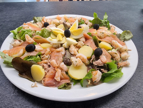 Salade composée Salade verte + 4 ingrédients au choix 