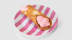 CANNOLO A LA CREME DE PRALINE ROSE