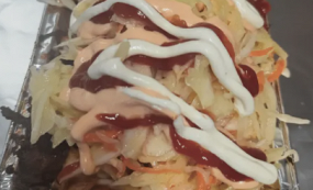 Kapsalon z szarpaną wieprzowiną