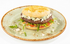 73.Burger Tre Formaggi