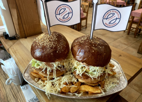 Bitang Retró Burger Szamos módra Menüben 