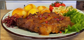 Pieczeń, ziemniaki, kapusta