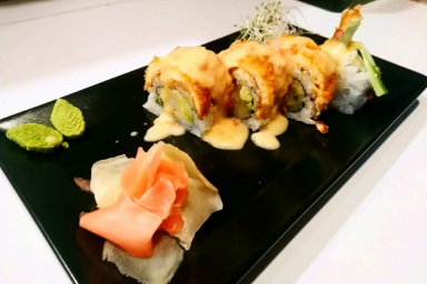 SUSHI URAMAKI GRILL (4 SZT.)