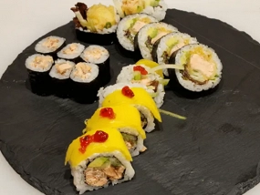 Zestaw 5 (16 szt.) Zestaw z grillowanymi rybami - zestaw polecany dla kobiet w ciąży