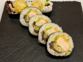 Sake Tempura Futomaki