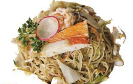 52. Spaghetti di riso con frutti di mare