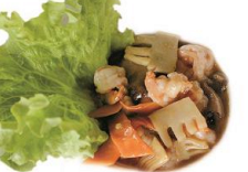 81. Gamberi con bambù e funghi