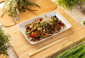 Wok cu Vită, Legume și Ciuperci