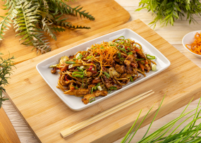 Wok cu Pui și Legume