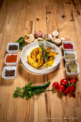 Cartofi copti cu rozmarin 200g