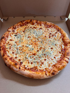 6. Quatro Formagi 32cm